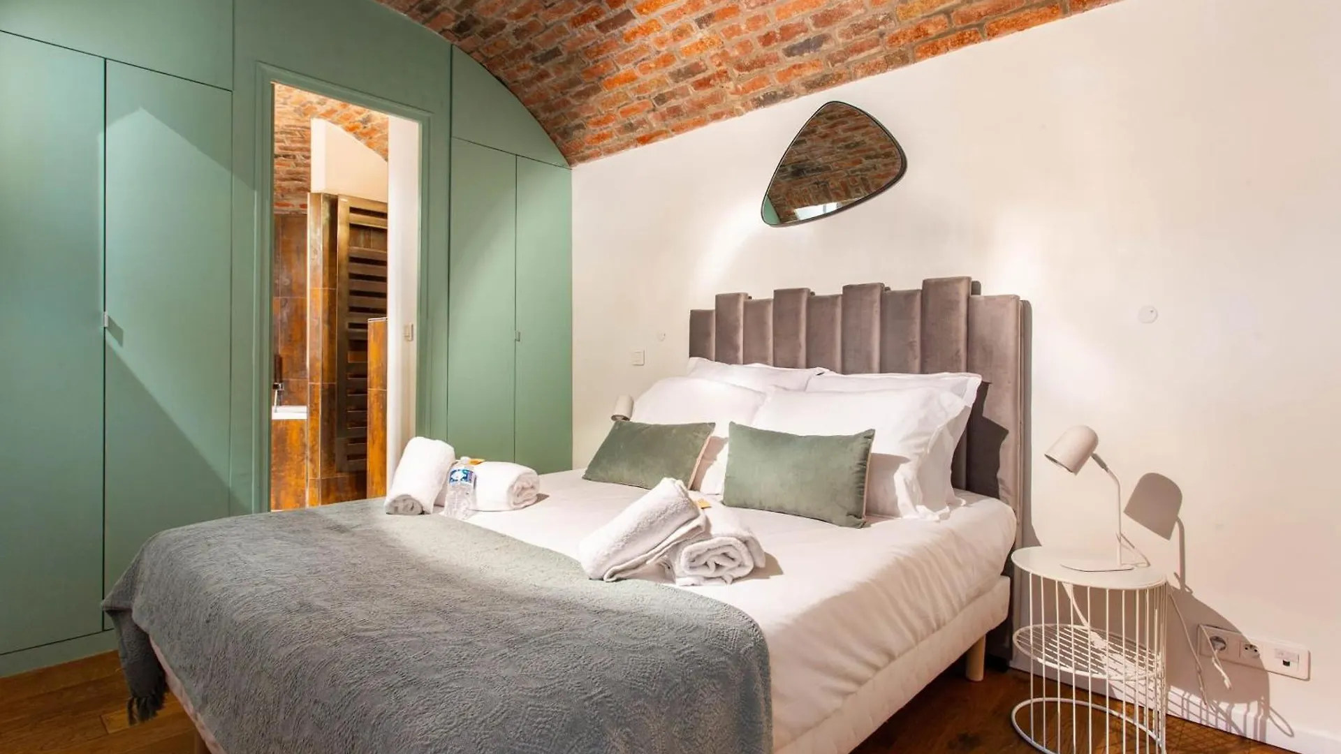 Beautiful House South Pigalle-Opera Apartment Paris France